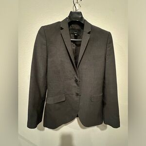 H&M gray suit.Jacket 34R. Pants 30x30